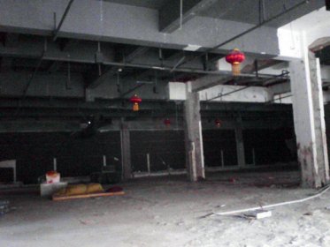 濟南連夜拆除河道違法廣告牌