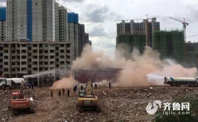 濟南市中區三萬余平違建被拆除 現場震撼